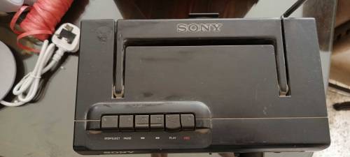 Sony tape recorder without speaker