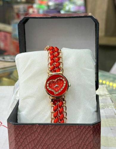 ladies bracelet for beautiful girls