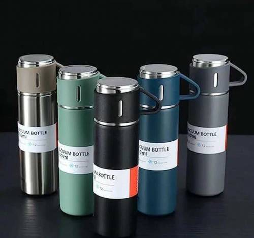 Vacuum Flask Set With 3 cups