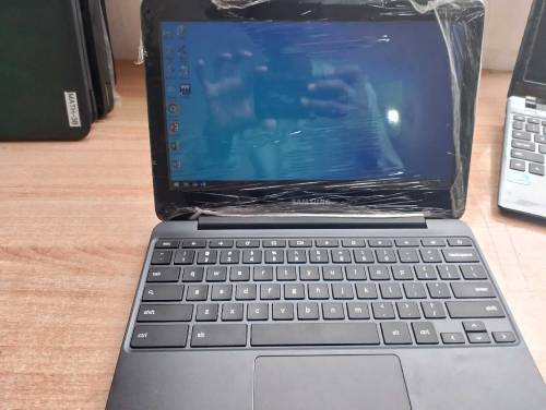 Samsung Chromebook window 