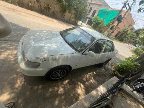 Toyota Corolla SE for sale 1992 Model. Register 2006 Lhr Numbers