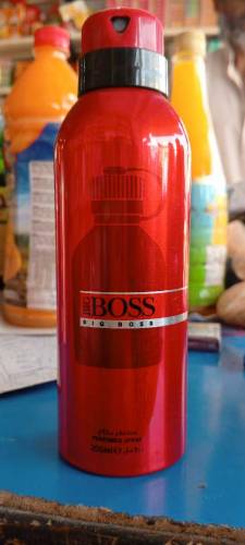 body spray in different colours brand new_  lucky classic
