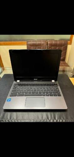 Acer laptop 4GB and 128 SSD 11.6 display 
