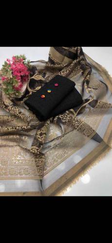 Women's unstitched clothes 