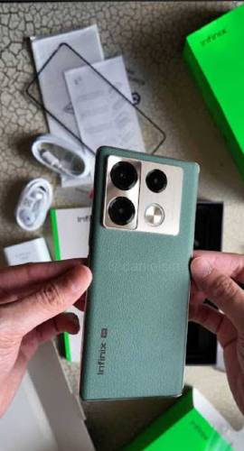 infinix note 40 pro with original power bank of company