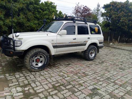 1997 model white colour ARB  suspension beautiful drive manual 