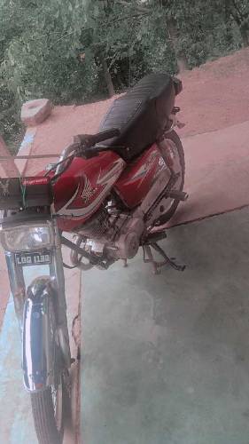 Honda 125 16 madel for urgent sale  location murree GPO 