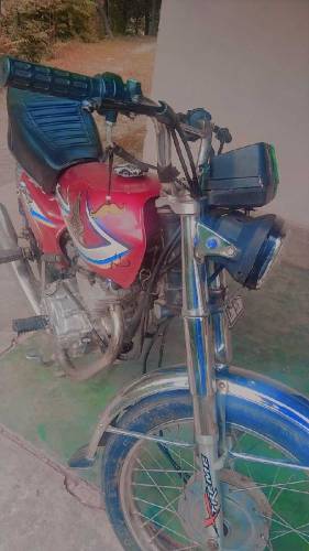 Honda 125 16 madel for urgent sale  location murree GPO 