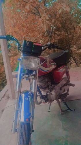 Honda 125 16 madel for urgent sale  location murree GPO 