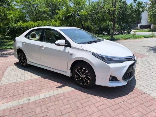 Toyota Corolla Grande X Automatic 1.8 2023