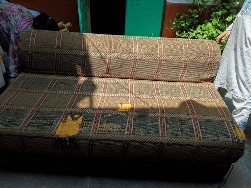 sofa cum bed used..2nd hand available 