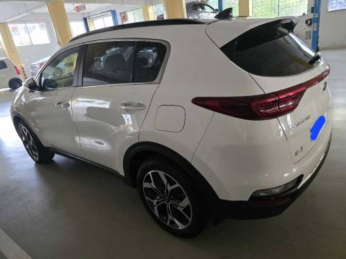 KIA SPORTAGE FWD 2021