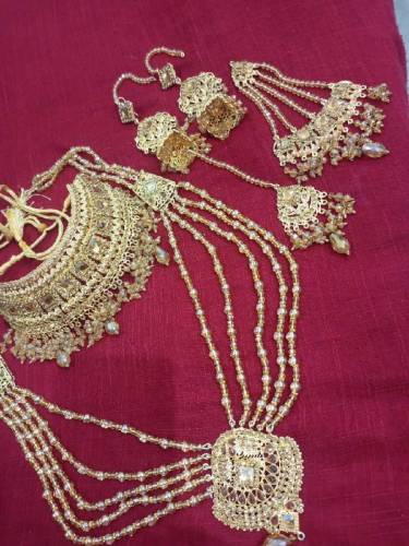 bridal set golden 
