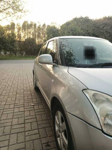 Suzuki swift dlx 1.3 Automatic Dec 2014 Model & Jan 2015 Registered 