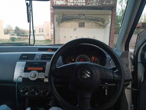 Suzuki swift dlx 1.3 Automatic Dec 2014 Model & Jan 2015 Registered 