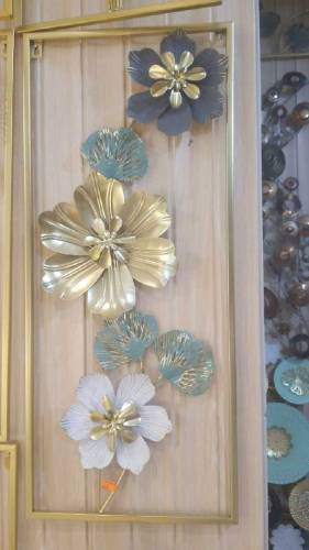 metel wall frame