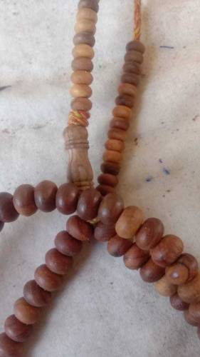 Olive wood rosaryزیتون کی لکڑی کی تسبح 