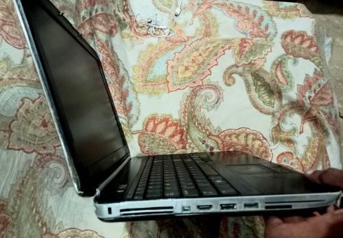 Dell latitude e5520 laptop with 128GB SSD and charger 