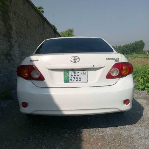 car for sale Toyota Corolla 2009 model white colour