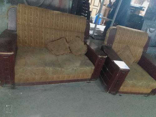 Sofa set in great condition so beautiful so good and so great sofa se