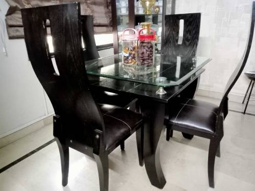 Dining table for sale 40,000/-