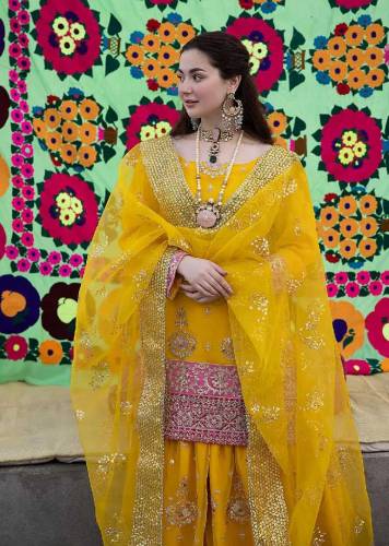 New arrivals mahndi  1*MAYO DRESS WORN BY HANIA AMIR