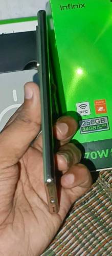 infinix note 40 pro curved display