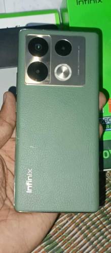 infinix note 40 pro curved display