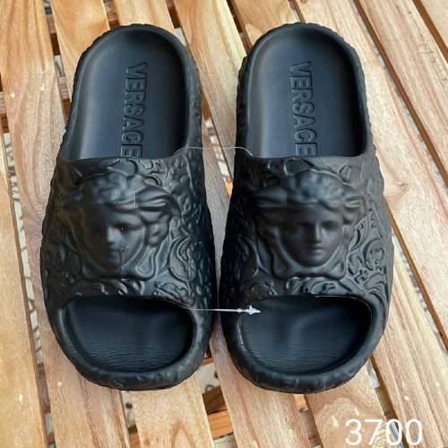 L.V slide black & white  branded sleepers 