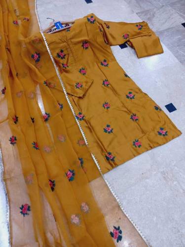 Rose Embroidery Shirt With Embeoidery Dupatta 3pcs
