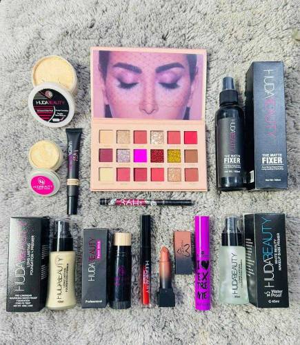 SASTI MAKEUP DEALS