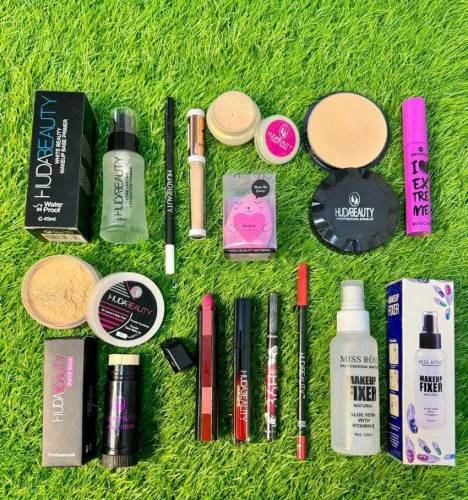 SASTI MAKEUP DEALS