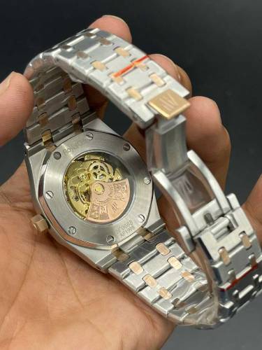  Automatic Movement  Look At this AP Watch With Outstanding Look