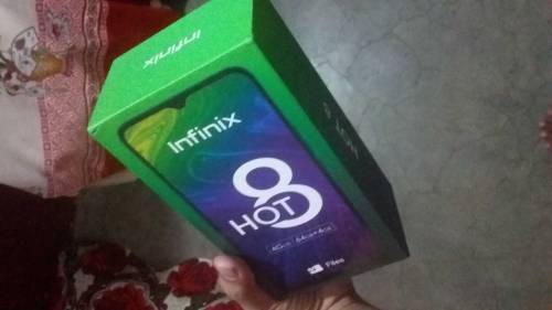 infinix hot 8 4/64.