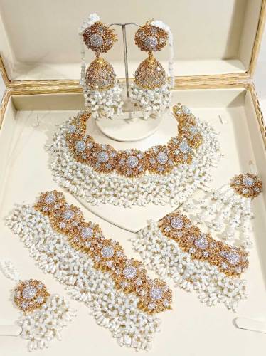 bridal jewelry 