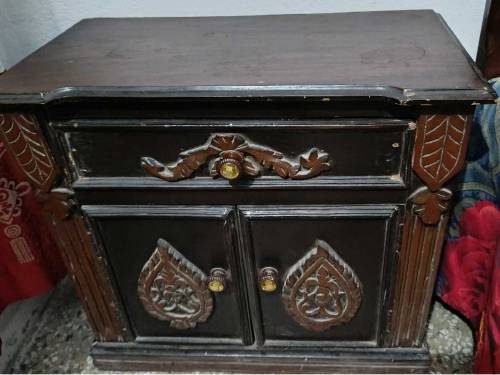 Furniture for sale (Bed, Bed side table, Showcase, Dressing table)