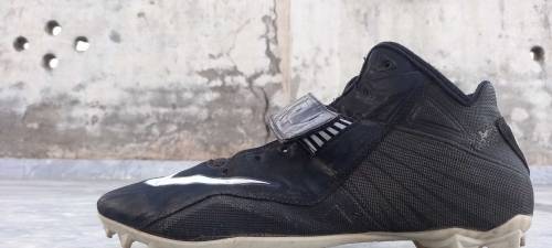 Football Studs shoes / Soccer shoes