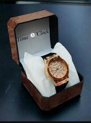 Analogue watch for men 