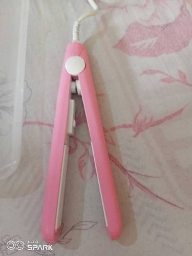 mini hair straighner