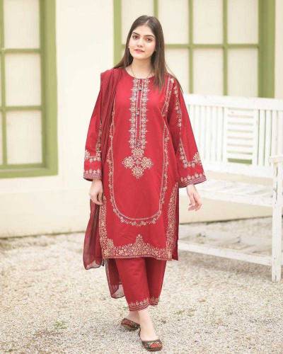 women dresses available0