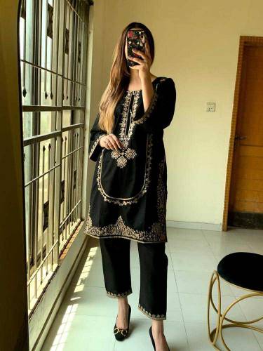 women dresses available0