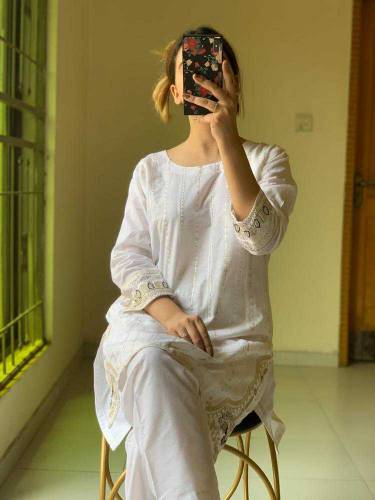 women dresses available0