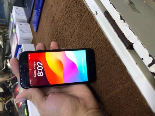 I phone SE 20 20 