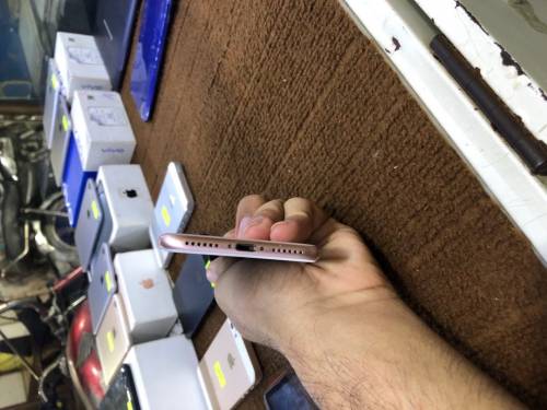 iPhone 8