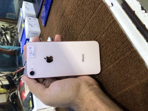 iPhone 8