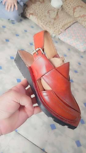 full hi kurem chappal norozi 