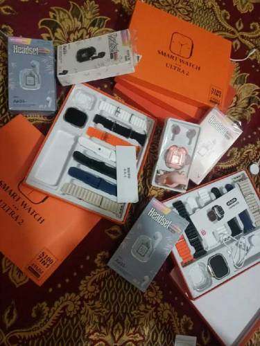 2 in 1 Azadi Sale offer S100 ultra smart watch with air 31 pro airbuds