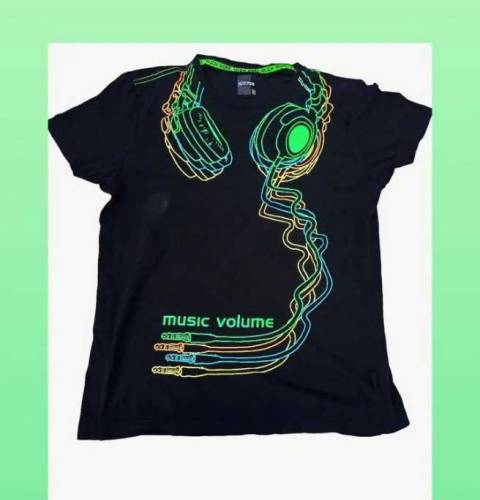 T-shirt Small Size