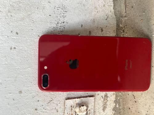 iPhone 8 Plus 