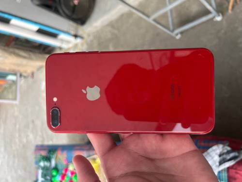 iPhone 8 Plus 